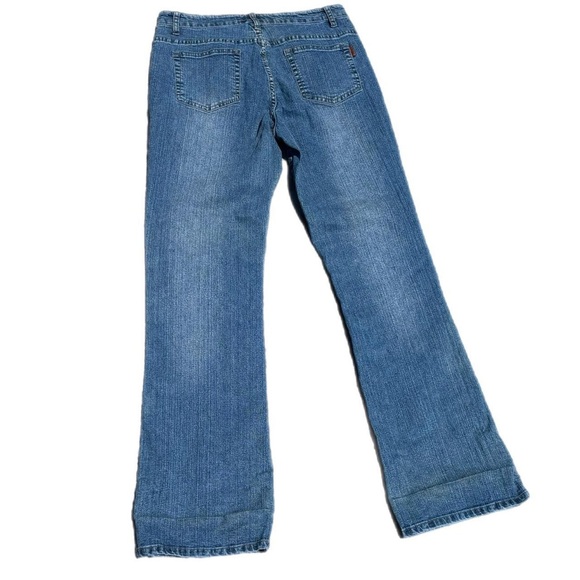 The cutest vintage Embellished Jeans with flowers and berries bead detailing - Picture 5 of 7